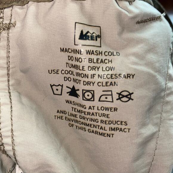 REI elastic waist lightweight hiking athleisure cargo shorts small army green - Picture 7 of 7